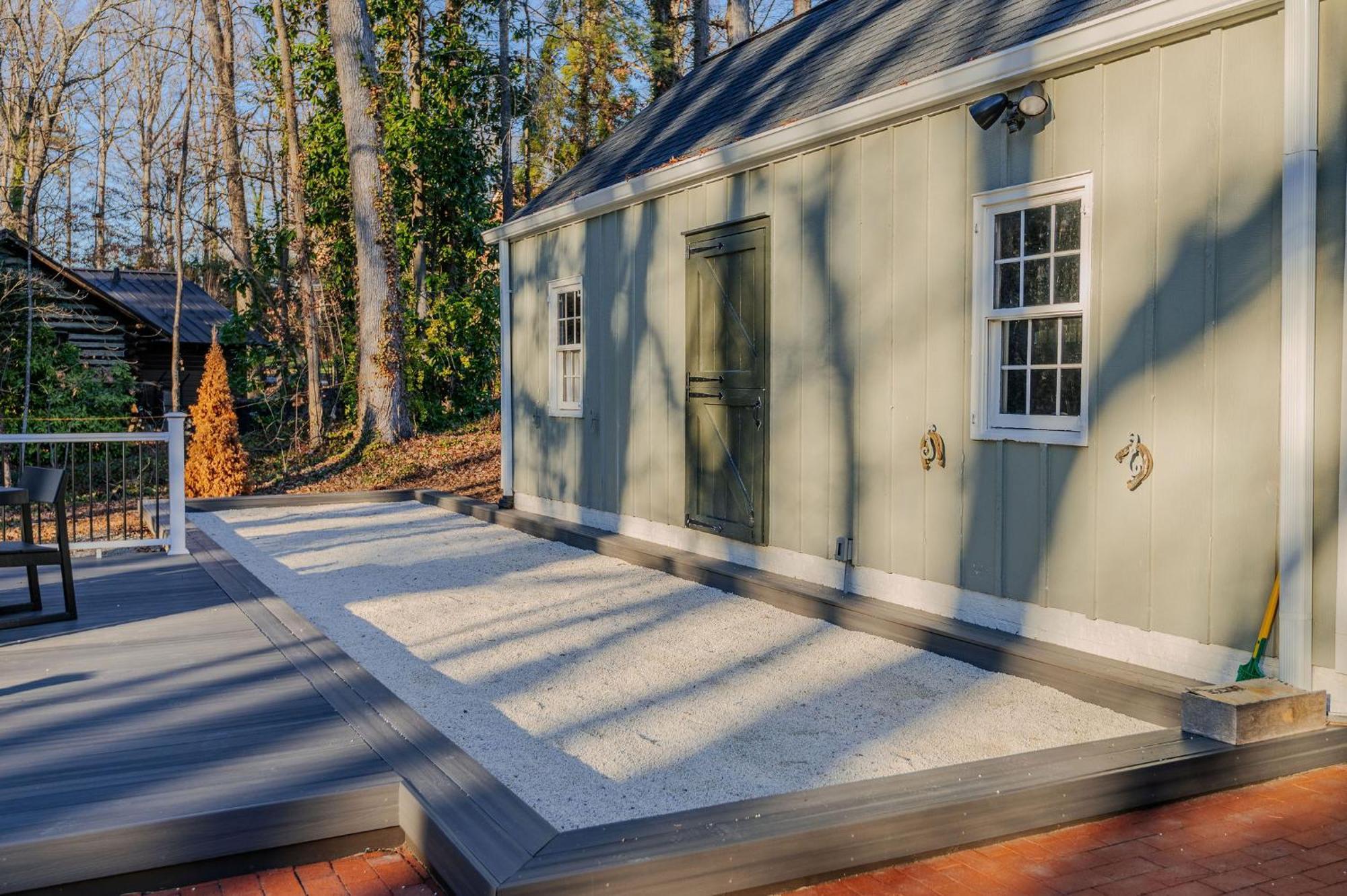 Artopia Retreat And Marys Gatehouse Greensboro Exterior foto